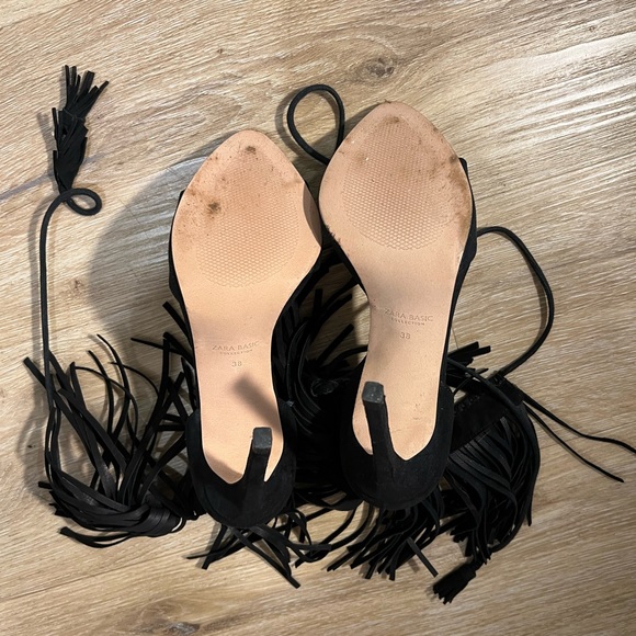 ZARA Basic Black Fringe Heel - Picture 6 of 6